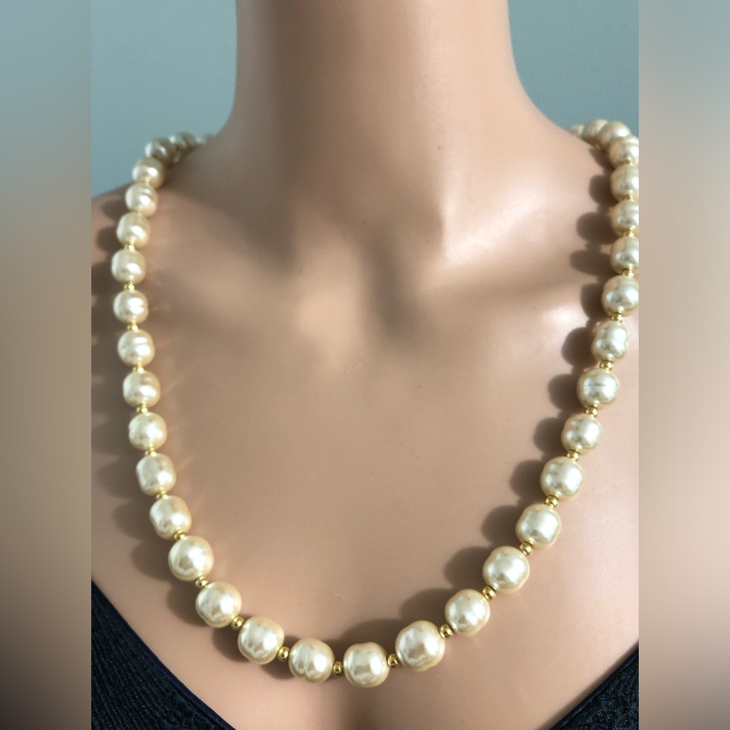 Beautiful Vintage Large Faux Pearl Necklace Mma Metrpolotian Museum Of Art 50$